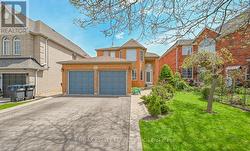 13 RIBBON DRIVE  Brampton, ON L6R 1X3