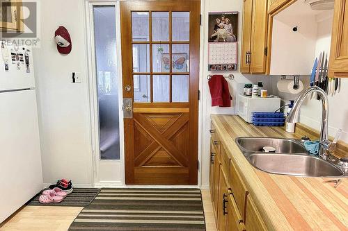 4463 Second Line West, Prince Township, ON - Indoor Photo Showing Kitchen With Double Sink
