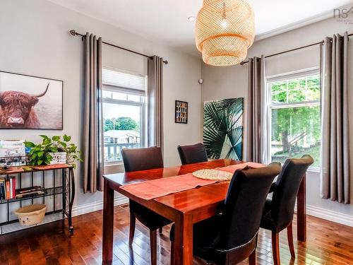 33 Beacon Street, Amherst, NS - Indoor Photo Showing Dining Room