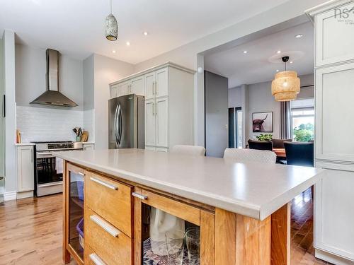 33 Beacon Street, Amherst, NS - Indoor Photo Showing Kitchen With Upgraded Kitchen