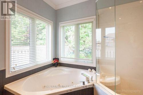 321 Hartson Road, London North (North O), ON - Indoor Photo Showing Bathroom