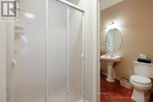321 Hartson Road, London North (North O), ON - Indoor Photo Showing Bathroom