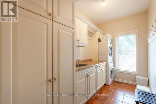 321 Hartson Road, London North (North O), ON - Indoor