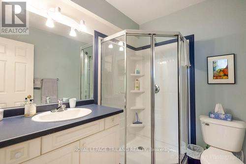 321 Hartson Road, London North (North O), ON - Indoor Photo Showing Bathroom