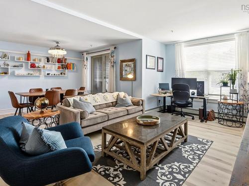 111 87 Pebblecreek Crescent, Dartmouth, NS - Indoor Photo Showing Living Room