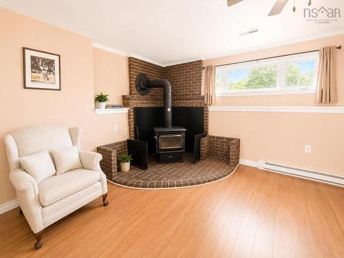 136 Flying Cloud Drive, Forest Hills, NS - Indoor Photo Showing Living Room With Fireplace