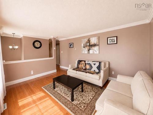 136 Flying Cloud Drive, Forest Hills, NS - Indoor Photo Showing Living Room