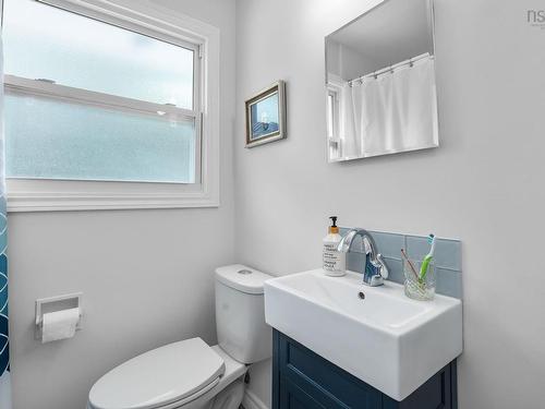484 Spring Avenue, Dartmouth, NS 