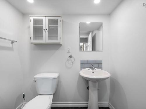 484 Spring Avenue, Dartmouth, NS 
