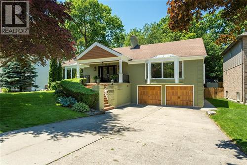 1727 MATER DRIVE  Sarnia, ON N7S 3S4