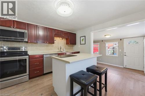 735 Dunn Avenue, Hamilton, ON - Indoor Photo Showing Kitchen