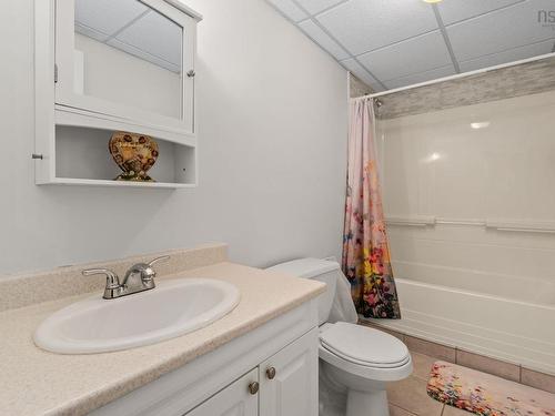 38 Greenside Lane, Hammonds Plains, NS - Indoor Photo Showing Bathroom