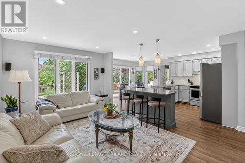 46 Garden Walk, London South (South N), ON - Indoor Photo Showing Living Room