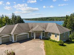 40 Sunset Drive Souris, PE C0A 2B0