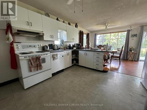 Kitchen - 2 Mclean Boulevard W, Augusta, ON - Indoor Photo Showing Kitchen