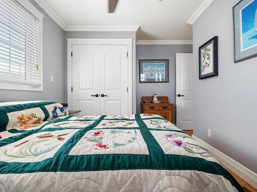 98 Ocean Front Drive, Gulf Shore, NS - Indoor Photo Showing Bedroom