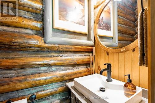 108 Shoreline Road, Tiny, ON - Indoor