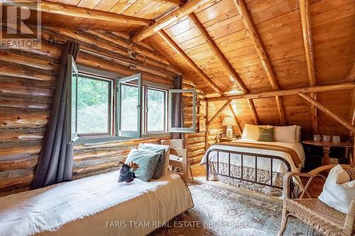 108 Shoreline Road, Tiny, ON - Indoor Photo Showing Bedroom