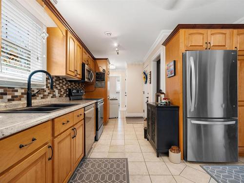 98 Ocean Front Drive, Gulf Shore, NS - Indoor Photo Showing Kitchen With Double Sink
