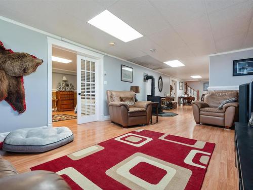 98 Ocean Front Drive, Gulf Shore, NS - Indoor Photo Showing Living Room