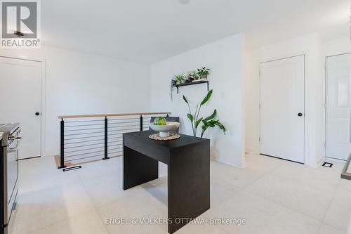 2995 Cowan Crescent, Ottawa, ON - Indoor Photo Showing Other Room
