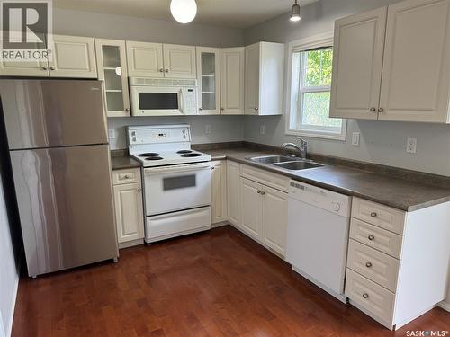 82 203 Herold Terrace, Saskatoon, SK - Indoor Photo Showing Kitchen With Double Sink