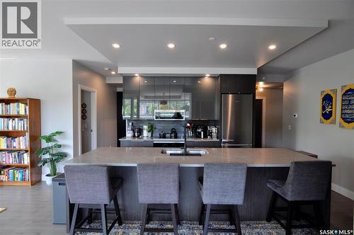 302 637 University Drive, Saskatoon, SK - Indoor