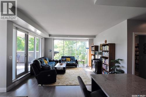 302 637 University Drive, Saskatoon, SK - Indoor Photo Showing Living Room