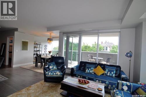 302 637 University Drive, Saskatoon, SK - Indoor Photo Showing Living Room
