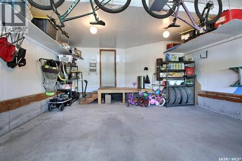 3544 Basswood Grove, Regina, SK - Indoor Photo Showing Garage