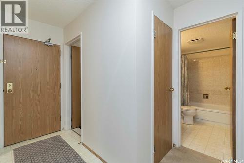111 425 115Th Street E, Saskatoon, SK - Indoor Photo Showing Bathroom