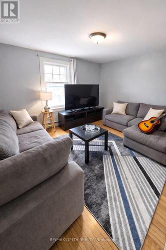 2 - 514 BAY STREET , Ottawa, Ontario K1R 6B3 2