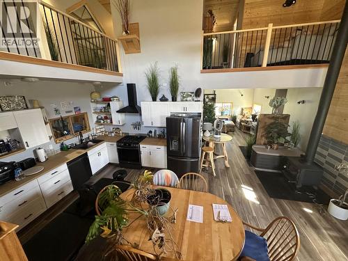 8363 252 Road, Fort St. John, BC - Indoor