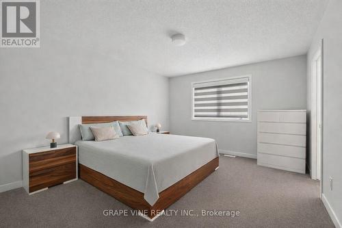 225 Billrian Crescent, Ottawa, ON - Indoor Photo Showing Bedroom