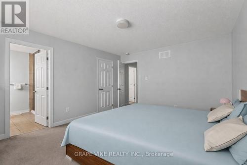 225 Billrian Crescent, Ottawa, ON - Indoor Photo Showing Bedroom