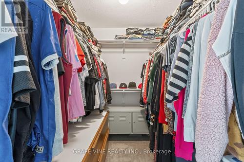 225 Billrian Crescent, Ottawa, ON - Indoor With Storage