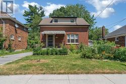 187 WILLINGDON AVENUE  Kingston (Central City East), ON K7L 4H9