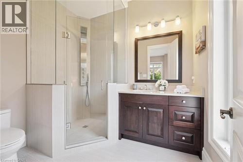 596 Regal Place, Waterloo, ON - Indoor Photo Showing Bathroom