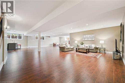 596 Regal Place, Waterloo, ON - Indoor Photo Showing Living Room