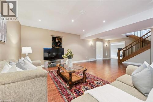 596 Regal Place, Waterloo, ON - Indoor Photo Showing Living Room