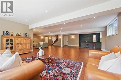 596 Regal Place, Waterloo, ON - Indoor Photo Showing Living Room
