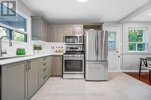 UPDATED KITCHEN - 58 Billingsgate Crescent, Ajax, ON - Indoor Photo Showing Kitchen