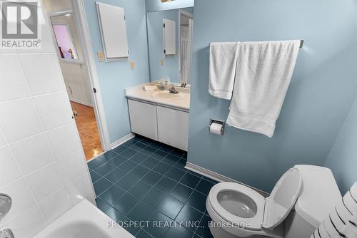 9 Wheatley Road, Vaughan, ON - Indoor Photo Showing Bathroom