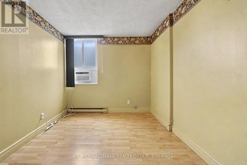 1417 - 2000 Jasmine Crescent, Ottawa, ON - Indoor Photo Showing Other Room