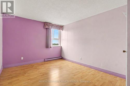 1417 - 2000 Jasmine Crescent, Ottawa, ON - Indoor Photo Showing Other Room