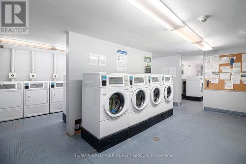 1417 - 2000 Jasmine Crescent, Ottawa, ON - Indoor Photo Showing Laundry Room
