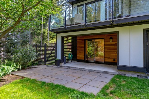 2044 Rivers Crossing, Highlands, BC 