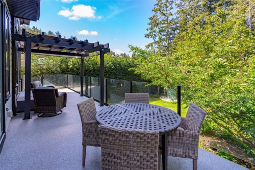 2044 Rivers Crossing, Highlands, BC 