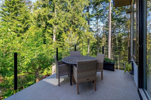 2044 Rivers Crossing, Highlands, BC 