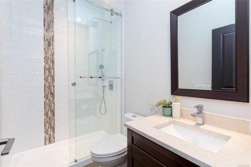 2044 Rivers Crossing, Highlands, BC 